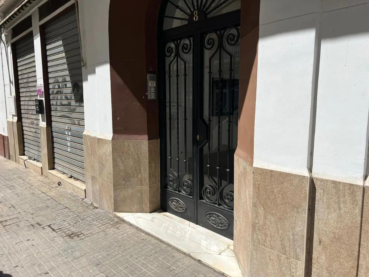 Mercado Victoria - Parking Gratuito Kordoba Bagian luar foto